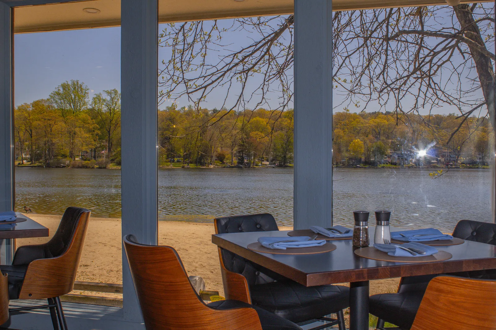 Lakeside dining room at Lake Drive Tavern