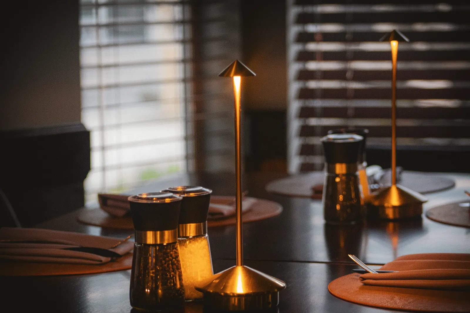 Private dining table